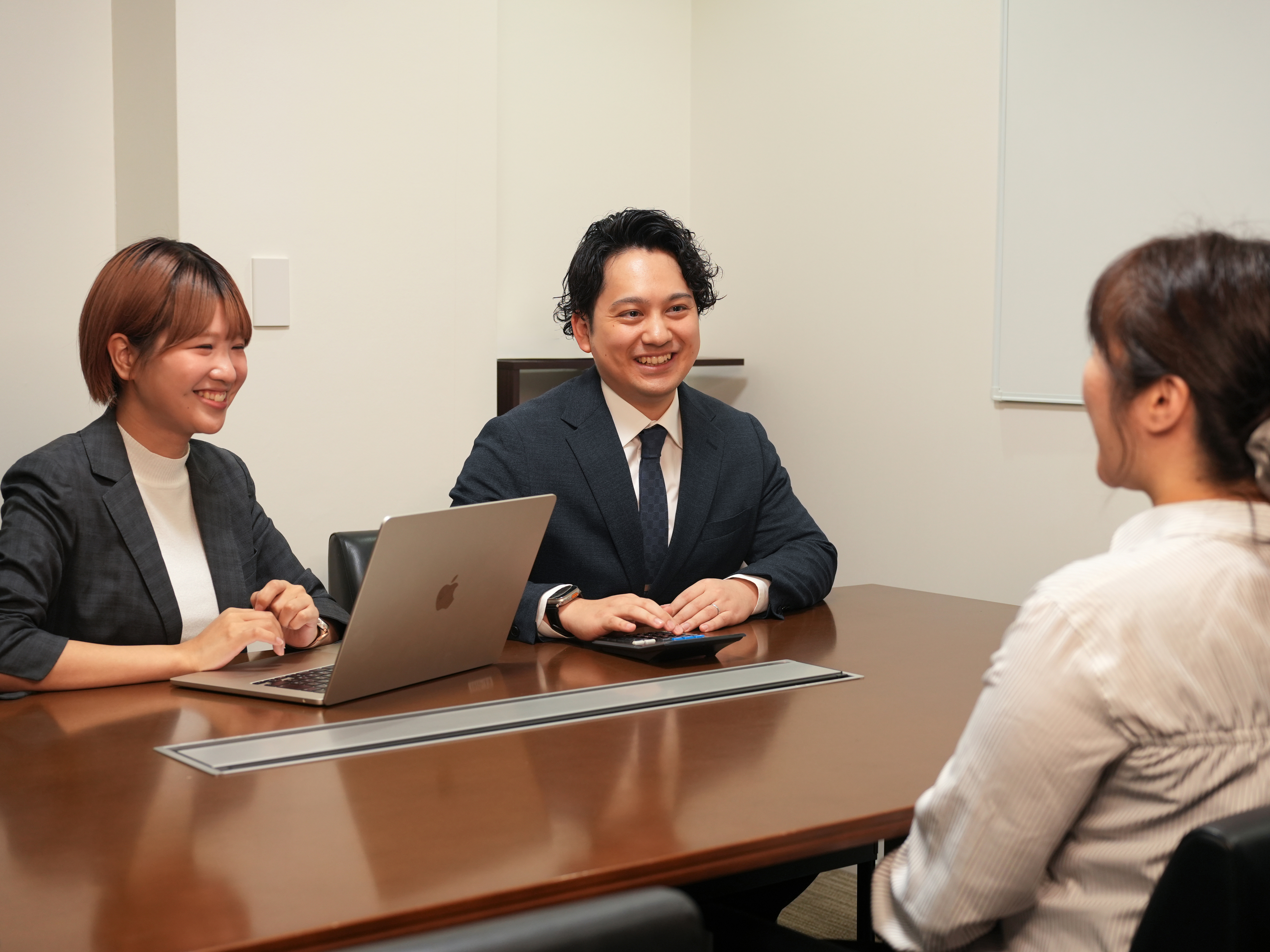 税理士とお客様の面談風景